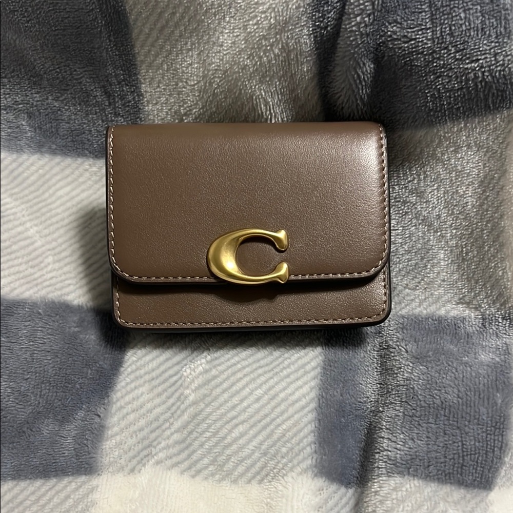 COACH Bandit Card Case in Dark Stone